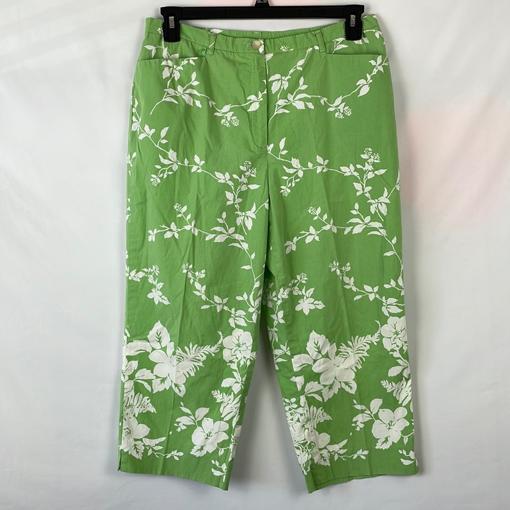Lauren Ralph Lauren Light Green and White Floral Summer Cropped Capris - Size 12